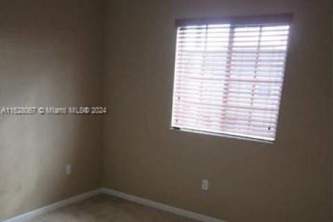 Condominio en venta en Miami Gardens, Florida, 3 dormitorios, 131.83 m2 № 1282229 - foto 5