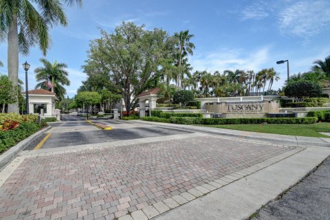 Condominio en venta en Boynton Beach, Florida, 2 dormitorios, 105.07 m2 № 1014369 - foto 1