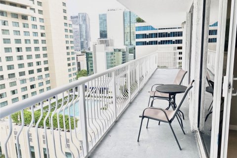 Condominio en venta en Miami, Florida, 3 dormitorios, 114.46 m2 № 944415 - foto 18