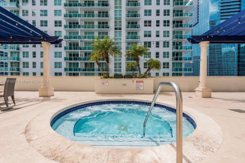 Condominio en venta en Miami, Florida, 3 dormitorios, 114.46 m2 № 944415 - foto 26