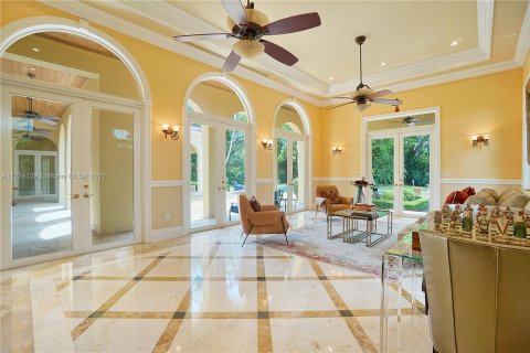Villa ou maison à vendre à Pinecrest, Floride: 8 chambres, 809.36 m2 № 124695 - photo 27
