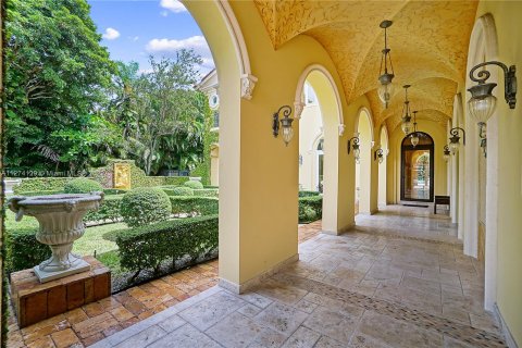 Villa ou maison à vendre à Pinecrest, Floride: 8 chambres, 809.36 m2 № 124695 - photo 7