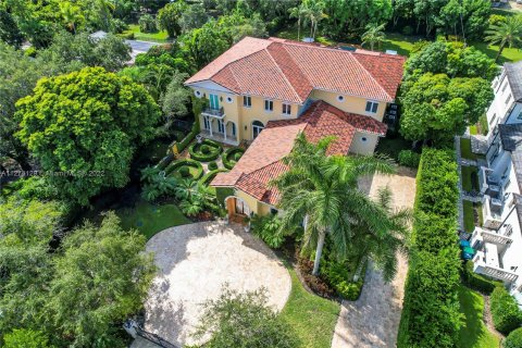 Villa ou maison à vendre à Pinecrest, Floride: 8 chambres, 809.36 m2 № 124695 - photo 2