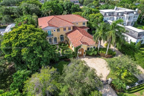 Villa ou maison à vendre à Pinecrest, Floride: 8 chambres, 809.36 m2 № 124695 - photo 4