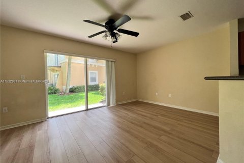 Adosado en venta en Miramar, Florida, 3 dormitorios, 114.73 m2 № 991319 - foto 7