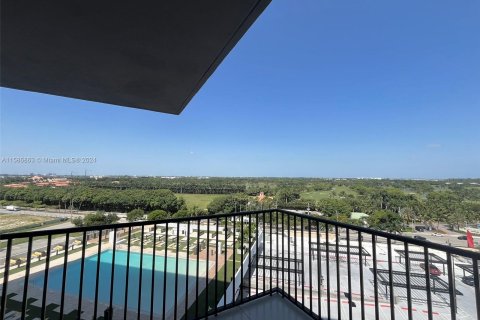 Condominio en venta en Doral, Florida, 2 dormitorios, 97.73 m2 № 1173862 - foto 3