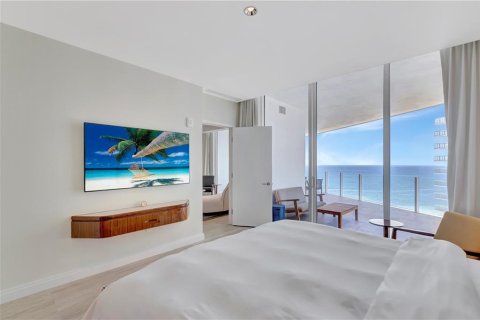 Condominio en venta en Fort Lauderdale, Florida, 2 dormitorios, 121.52 m2 № 136781 - foto 10