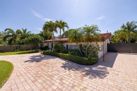 Villa ou maison à vendre à Palmetto Bay, Floride: 5 chambres, 285.4 m2 № 1128453 - photo 4