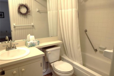 Condo in New Port Richey, Florida, 1 bedroom  № 1113504 - photo 14