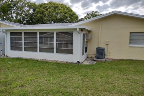 Copropriété à vendre à New Port Richey, Floride: 1 chambre, 72.37 m2 № 1113504 - photo 7