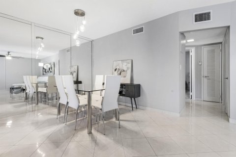 Copropriété à vendre à Pompano Beach, Floride: 2 chambres, 77.85 m2 № 1185170 - photo 10