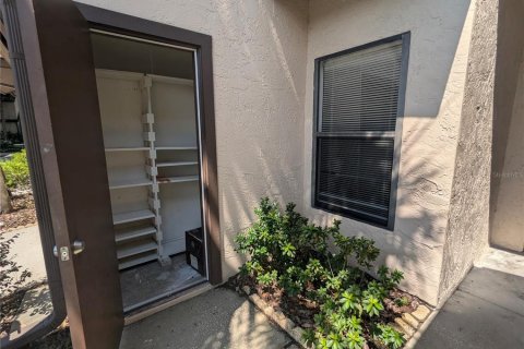 Condo in Orlando, Florida, 2 bedrooms  № 1374052 - photo 8