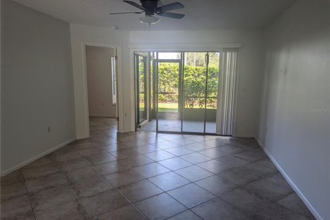 Condo in Orlando, Florida, 2 bedrooms  № 1374052 - photo 16