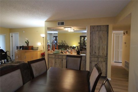 Condo in Altamonte Springs, Florida, 3 bedrooms  № 1374051 - photo 20