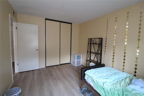 Condo in Altamonte Springs, Florida, 3 bedrooms  № 1374051 - photo 12