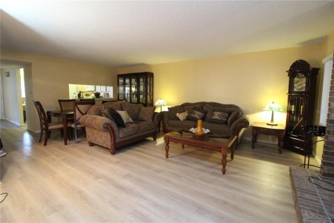 Condominio en venta en Altamonte Springs, Florida, 3 dormitorios, 136.85 m2 № 1374051 - foto 9