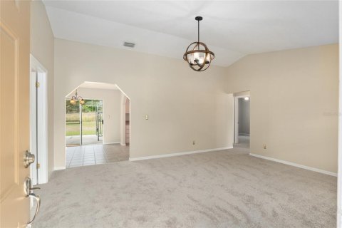 House in Ocala, Florida 3 bedrooms, 116.69 sq.m. № 1109193 - photo 6