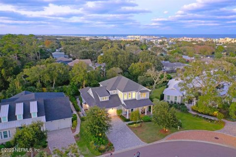 House in Saint Augustine, Florida 5 bedrooms, 309.46 sq.m. № 820829 - photo 5