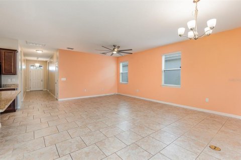 Villa ou maison à vendre à DeLand, Floride: 3 chambres, 172.15 m2 № 1392632 - photo 7