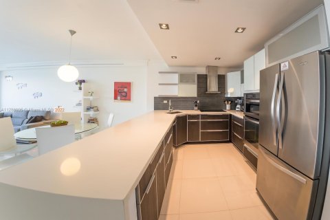 Copropriété à louer à Miami Beach, Floride: 2 chambres, 86.4 m2 № 132287 - photo 7