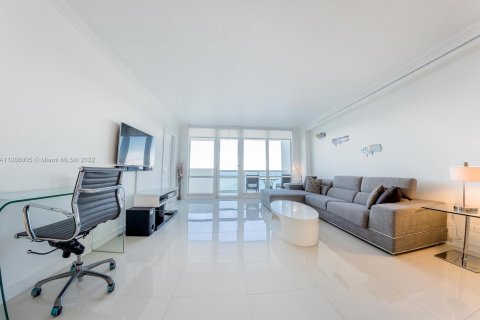 Copropriété à louer à Miami Beach, Floride: 2 chambres, 86.4 m2 № 132287 - photo 4