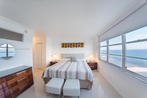 Copropriété à louer à Miami Beach, Floride: 2 chambres, 86.4 m2 № 132287 - photo 11