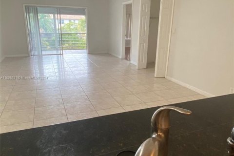 Copropriété à vendre à Deerfield Beach, Floride: 2 chambres, 116.13 m2 № 1272066 - photo 6