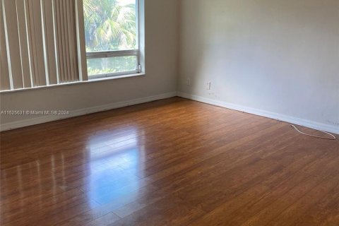 Copropriété à vendre à Deerfield Beach, Floride: 2 chambres, 116.13 m2 № 1272066 - photo 15