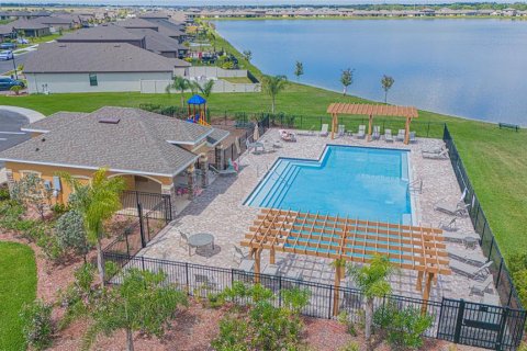 Villa ou maison à vendre à Palm Bay, Floride: 4 chambres, 190.08 m2 № 1111102 - photo 1