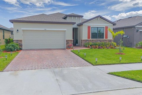 Villa ou maison à vendre à Palm Bay, Floride: 4 chambres, 190.08 m2 № 1111102 - photo 2