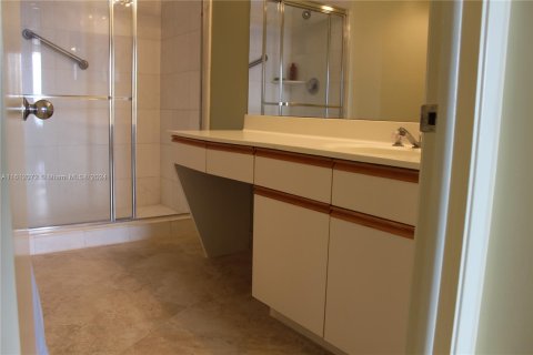 Condo in Aventura, Florida, 2 bedrooms  № 1235498 - photo 10