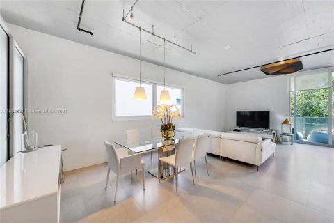 Copropriété à vendre à Miami Beach, Floride: 2 chambres, 94.57 m2 № 1235430 - photo 5