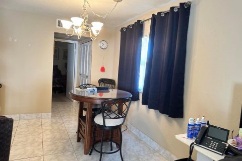 Condo in Delray Beach, Florida, 1 bedroom  № 924014 - photo 5