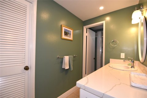 Condo in Pompano Beach, Florida, 2 bedrooms  № 924016 - photo 22