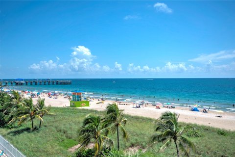 Condominio en venta en Pompano Beach, Florida, 2 dormitorios, 93.83 m2 № 924016 - foto 7