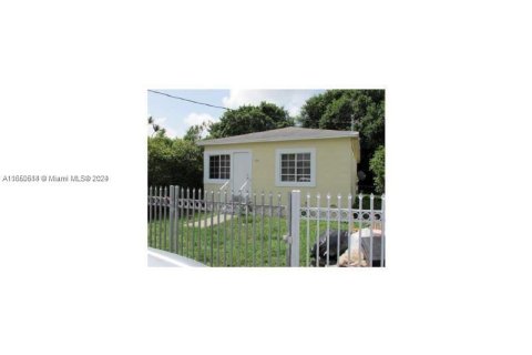 Casa en venta en Miami, Florida, 2 dormitorios, 73.02 m2 № 1332636 - foto 4