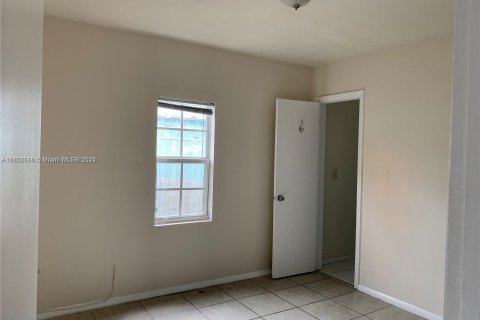 House in Miami, Florida 2 bedrooms, 73.02 sq.m. № 1332636 - photo 14