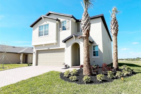 House in St. Lucie, Florida 5 bedrooms № 1281019 - photo 1