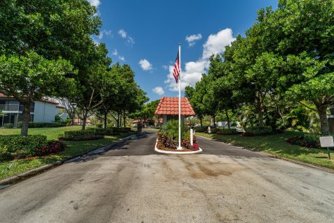 Copropriété à vendre à Boca Raton, Floride: 2 chambres, 117.61 m2 № 1154655 - photo 2