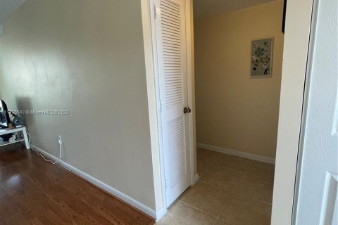 Copropriété à vendre à Sunrise, Floride: 1 chambre, 59.46 m2 № 874231 - photo 24