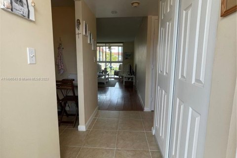 Copropriété à vendre à Sunrise, Floride: 1 chambre, 59.46 m2 № 874231 - photo 22