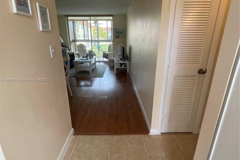 Copropriété à vendre à Sunrise, Floride: 1 chambre, 59.46 m2 № 874231 - photo 23