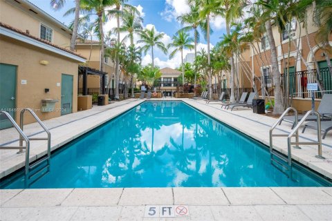 Adosado en venta en Aventura, Florida, 1 dormitorio, 79.8 m2 № 1329529 - foto 17