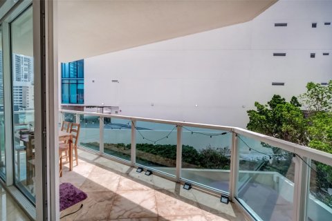 Copropriété à vendre à Sunny Isles Beach, Floride: 3 chambres, 134.43 m2 № 1139450 - photo 14