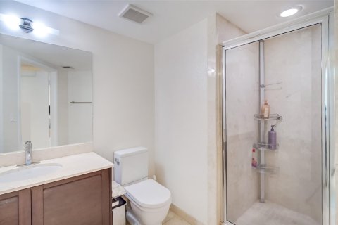 Condo in Sunny Isles Beach, Florida, 3 bedrooms  № 1139450 - photo 23