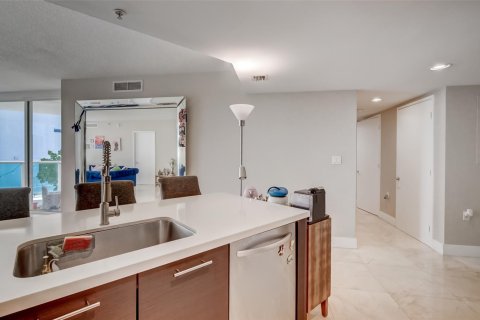 Copropriété à vendre à Sunny Isles Beach, Floride: 3 chambres, 134.43 m2 № 1139450 - photo 29