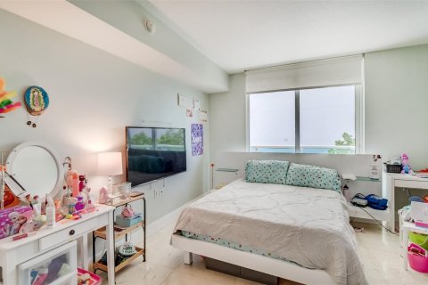 Condo in Sunny Isles Beach, Florida, 3 bedrooms  № 1139450 - photo 21