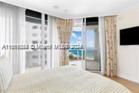 Condominio en venta en Bal Harbour, Florida, 6 dormitorios, 542.18 m2 № 1388230 - foto 23