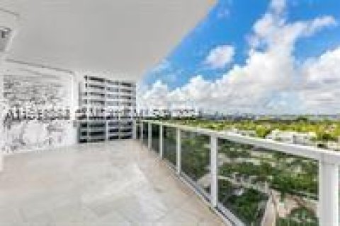 Condominio en venta en Bal Harbour, Florida, 6 dormitorios, 542.18 m2 № 1388230 - foto 28