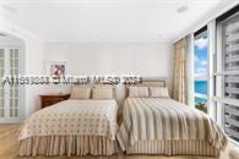 Condominio en venta en Bal Harbour, Florida, 6 dormitorios, 542.18 m2 № 1388230 - foto 24